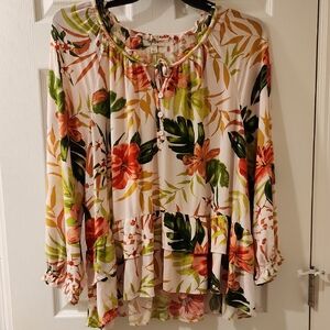 Style & Co Cream and Red Tiered Bell Sleeve Blouse Women's Large